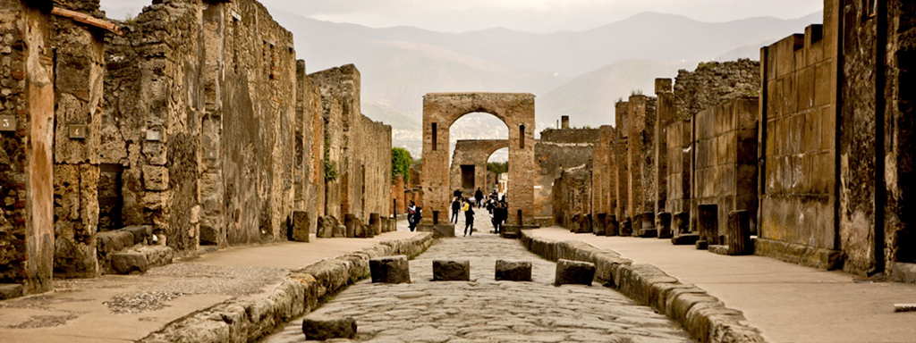 Sorrento to Rome via Pompeii 1