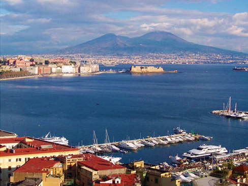 Pick up from Positano hotel and transfer to Napoli Airport / Train Station 